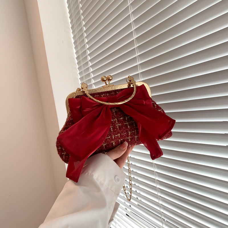 Chic Bow Frame Clutch