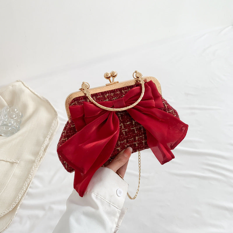 Chic Bow Frame Clutch